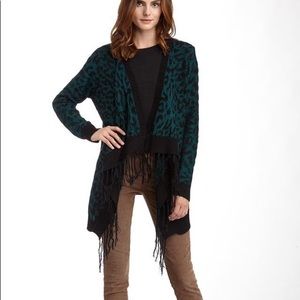 HOST PICK NWT Romeo & Juliet Couture cardigan S